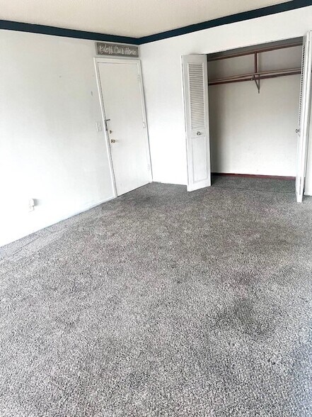 More Photos Of 729 Oakdale Ave, Saint Paul Apartments For Sale