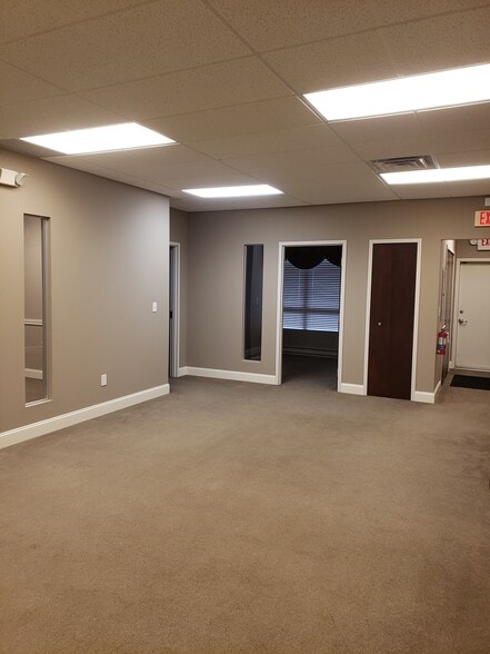 More Photos Of 31320 solon Rd, Solon Office For Sale