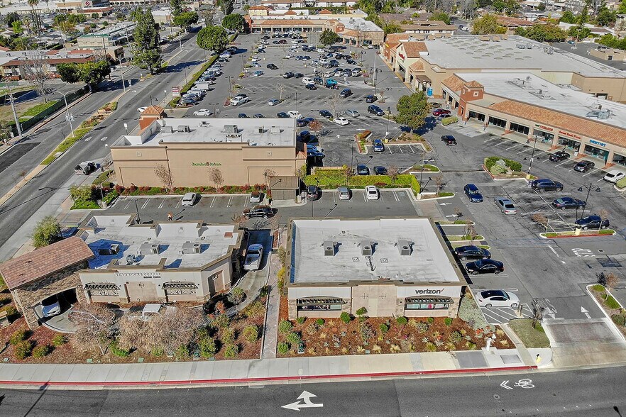 More Photos Of 1265 Huntington Dr, Duarte Freestanding For Lease