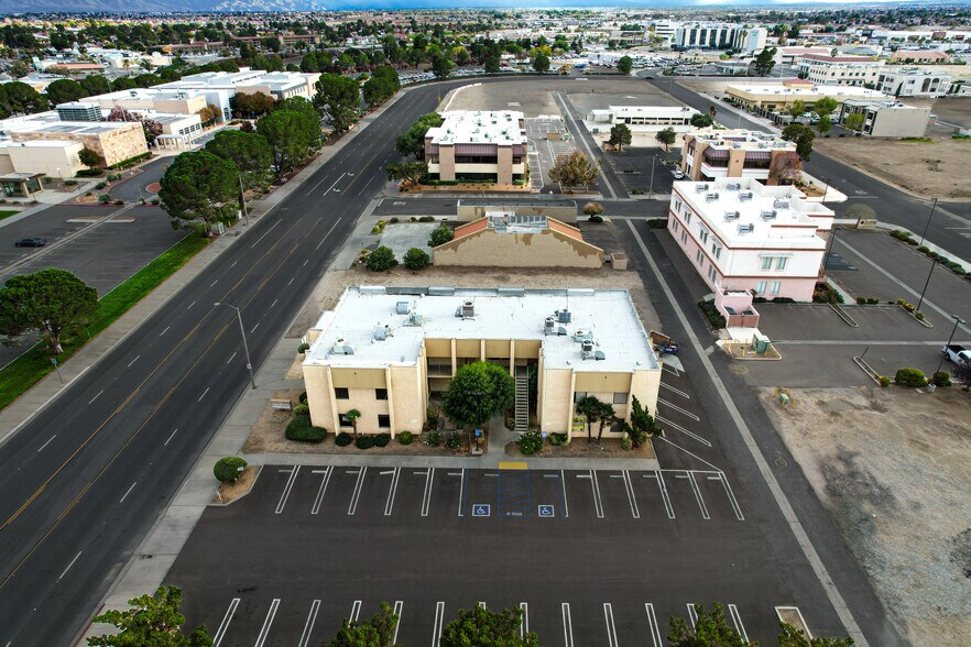 More Photos Of 14420 Civic Dr, Victorville Office For Lease