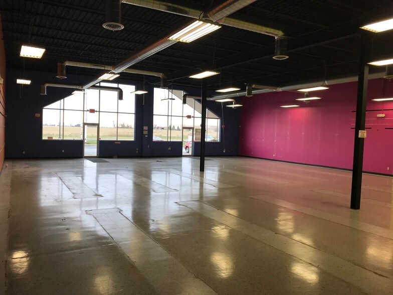 More Photos Of 6532-6546 US Hwy 6, Portage Unknown For Lease