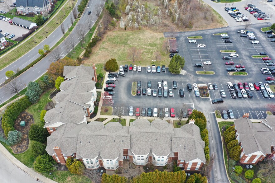 More Photos Of 9700 Park Plaza Ave, Louisville Medical For Lease