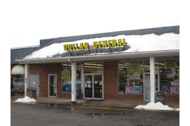 More Photos Of 731-735 Center St, Lewiston General Retail For Lease