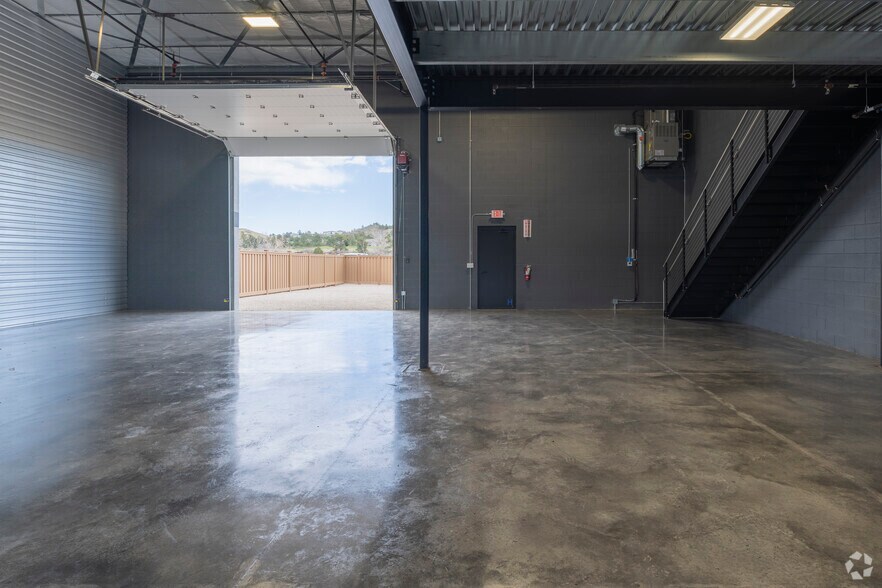 More Photos Of 1010 S Interstate Rd, Castle Rock Showroom For Sale