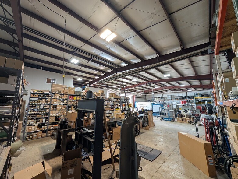 More Photos Of 1981 Belford North Dr, Belvidere Warehouse For Sale