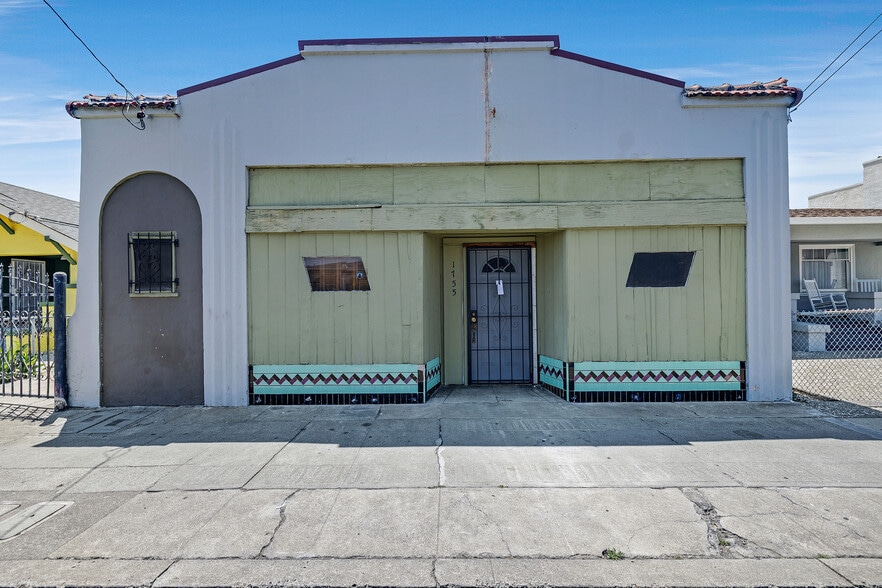 More Photos Of 1755 Washington Ave, San Leandro Bar For Sale