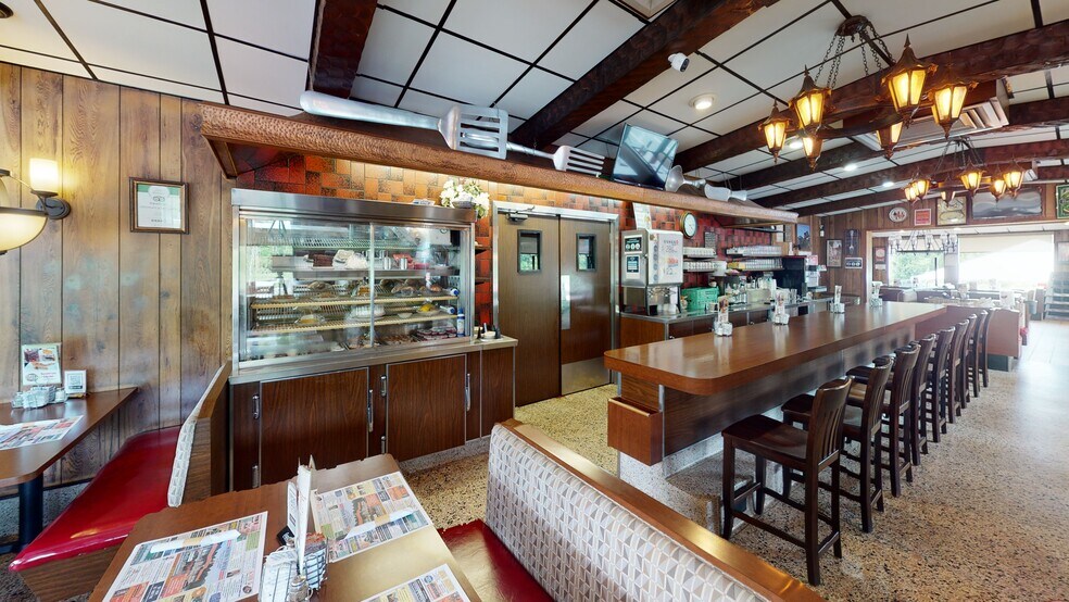 More Photos Of 2576 Route 611, Scotrun Restaurant For Sale