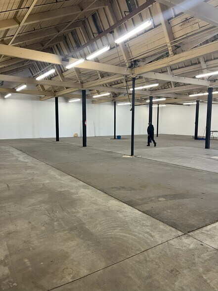 More Photos Of 1069 Connecticut Ave, Bridgeport Light Manufacturing For Lease