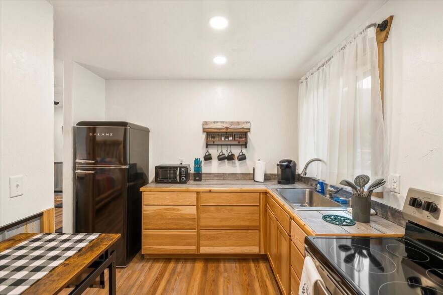 More Photos Of 89 Mullan W, Superior Apartments For Sale