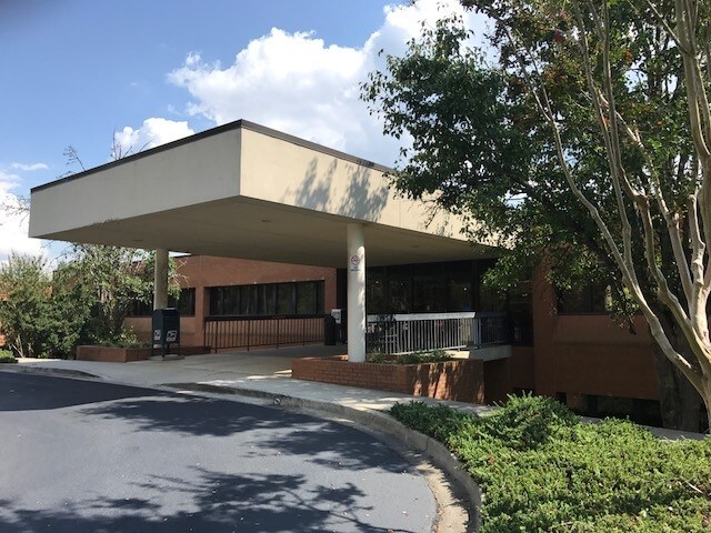 More Photos Of 410 University Pky, Aiken Medical For Lease