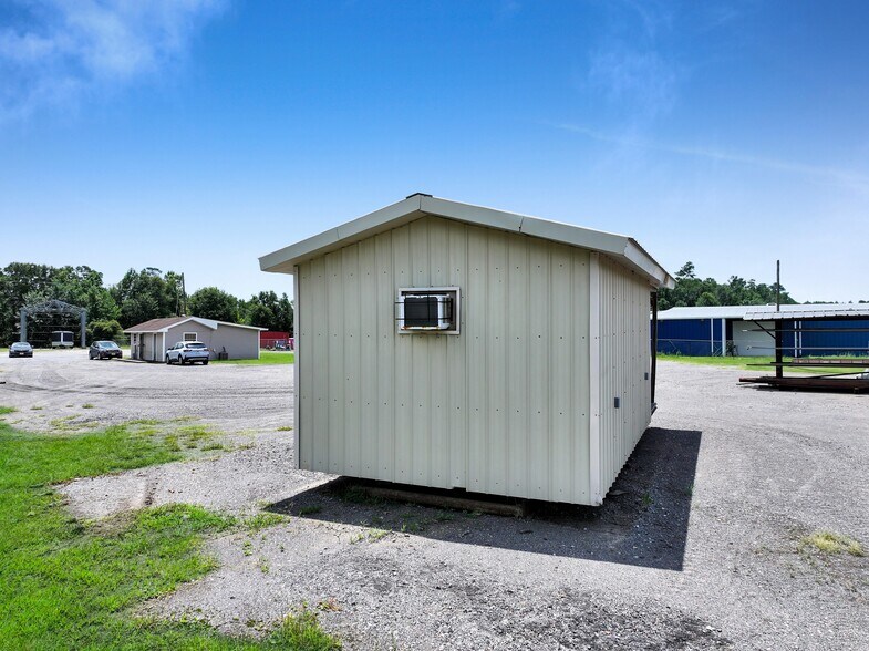 More Photos Of 4810 Evangeline Dr, Vidor Service For Sale