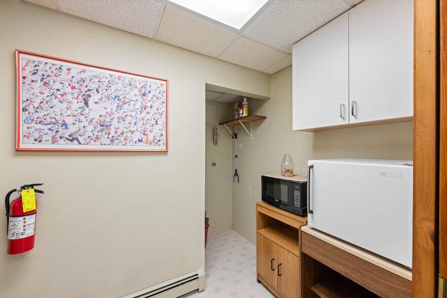 More Photos Of 123 W Main St, Trappe Medical For Sale