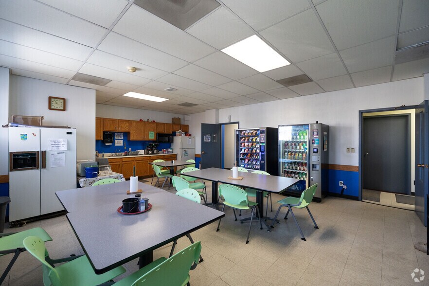 More Photos Of 705 Business Blvd, Schenectady Industrial For Sale