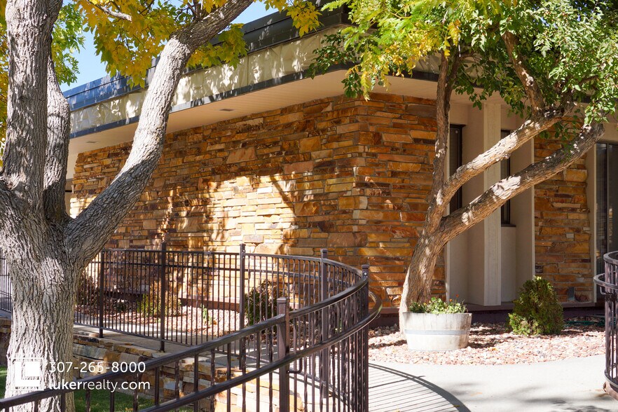 More Photos Of 940 E 3rd St, Casper Medical For Sale