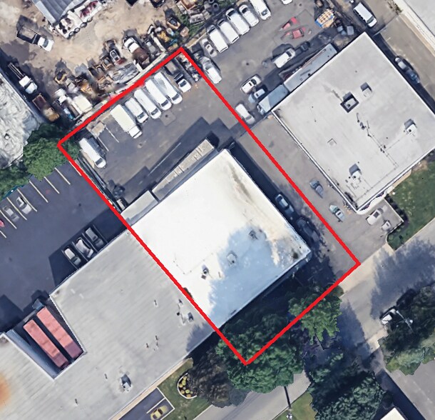 More Photos Of 72 Otis St, West Babylon Flex For Sale