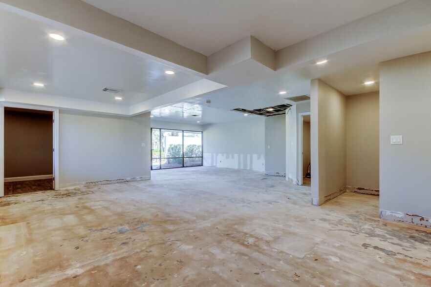 More Photos Of 7603 Seminole Blvd, Seminole Medical For Sale