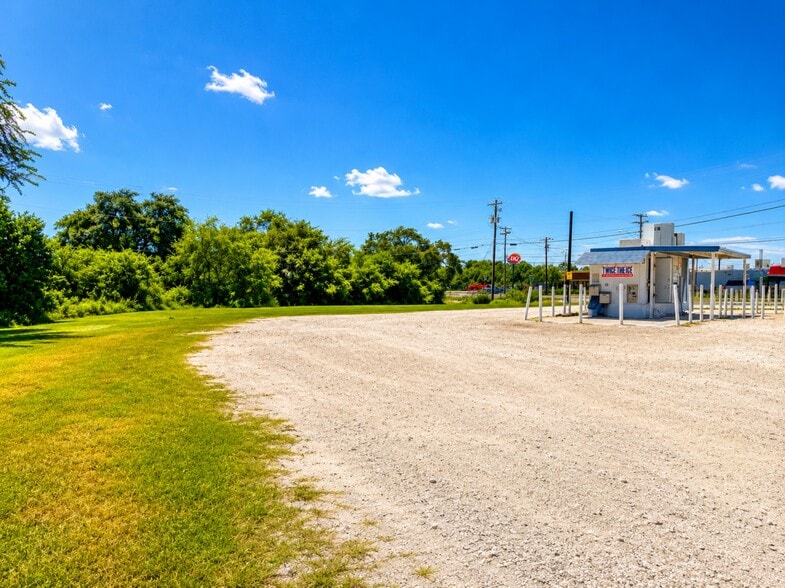 More Photos Of 101 TX-359 Hwy, Mathis Land For Sale