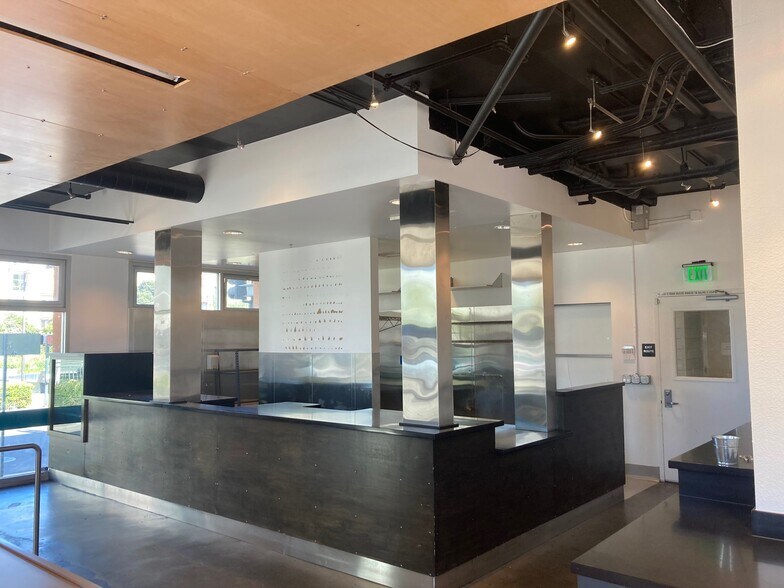 More Photos Of 555 19th St, Oakland Apartments For Lease