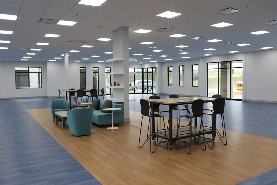 More Photos Of 153 E State Highway 121, Coppell Medical For Lease