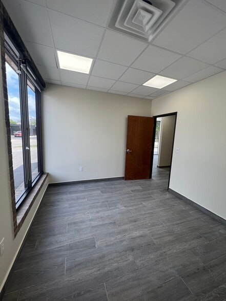 More Photos Of 13731-13745 Omega Dr, Farmers Branch Light Distribution For Lease
