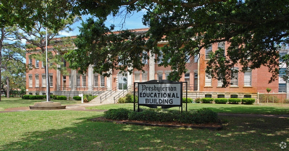 More Photos Of 101 E 7th St, Panama City Schools For Sale