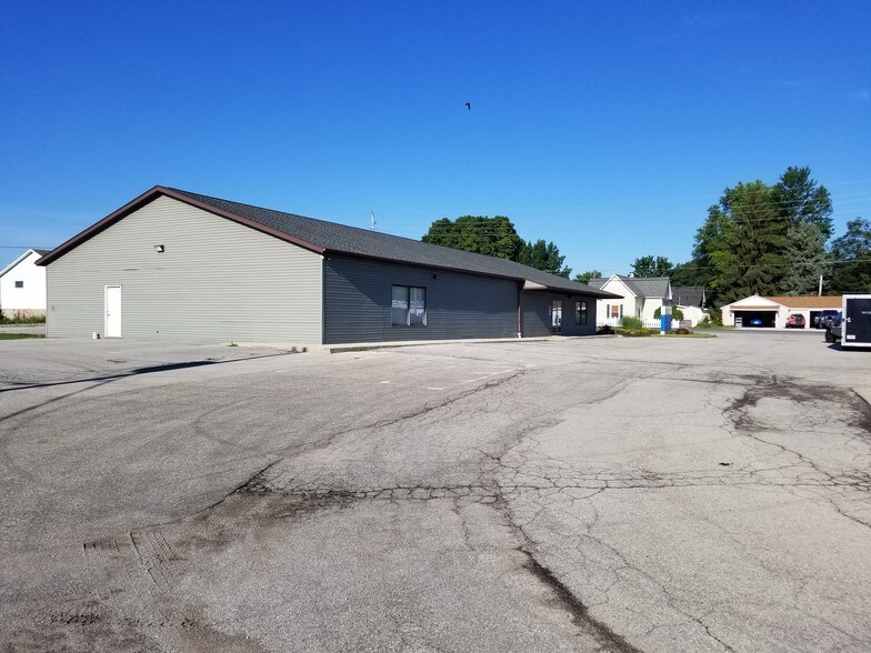 More Photos Of 239 Ash St, Tipton Medical For Lease