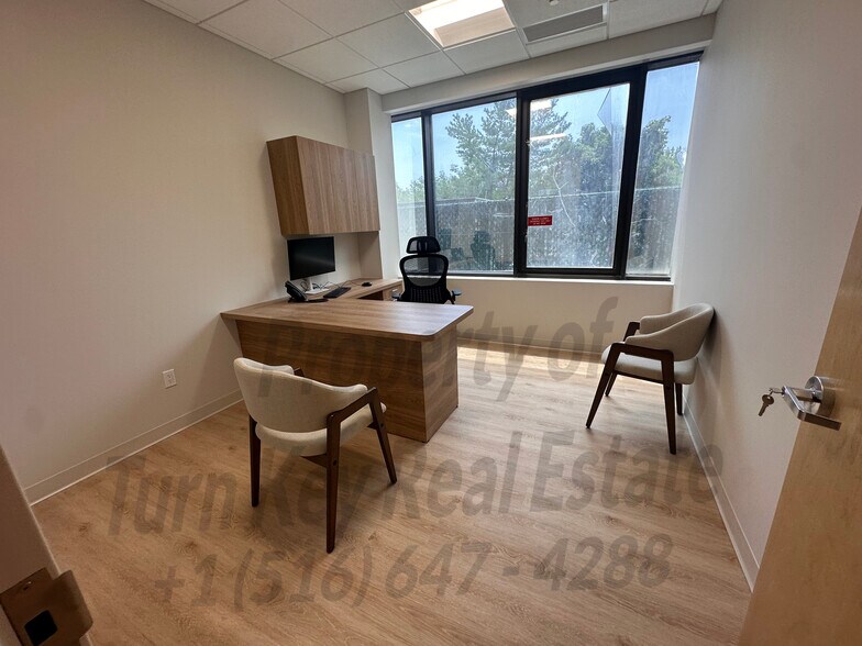 More Photos Of 1000 Northern Blvd, Great Neck Medical For Lease