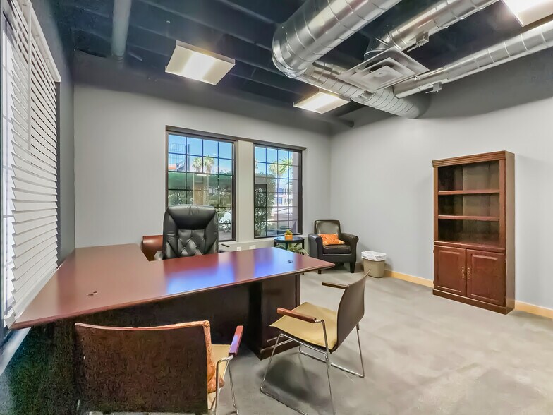 More Photos Of 730 Las Vegas Blvd, Las Vegas Serviced Offices For Sale