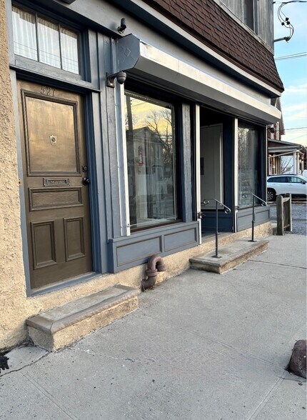 More Photos Of 521 Jewett Ave, Staten Island Storefront Retail Residential For Lease