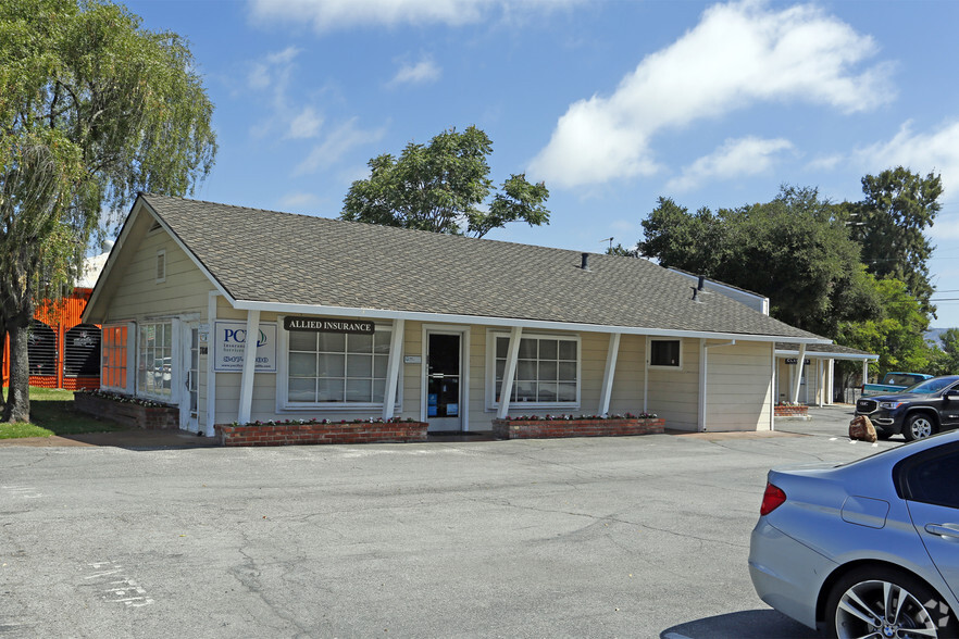 Primary Photo Of 7810 Monterey St, Gilroy Medical For Lease