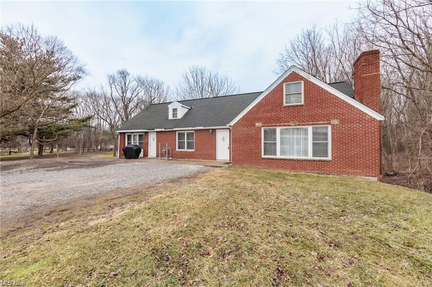 More Photos Of 35206 Center Ridge Rd, North Ridgeville Office Residential For Sale