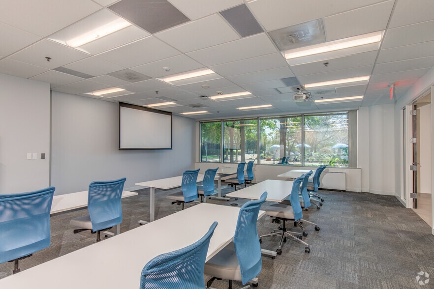 More Photos Of 6411 Ivy Ln, Greenbelt Office For Lease