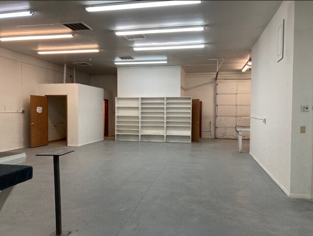 More Photos Of 601 E 44th St, Garden City Warehouse For Lease