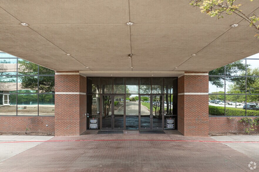 More Photos Of 3900 American Dr, Plano Medical For Sale