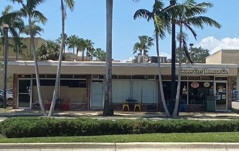 Primary Photo Of 1136-1140 E Hillsboro Blvd, Deerfield Beach General Retail For Sale