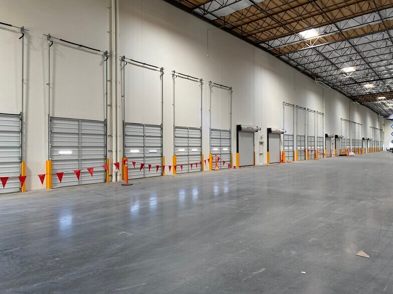 More Photos Of 7707 Paseo de la Fuente, San Diego Warehouse For Lease