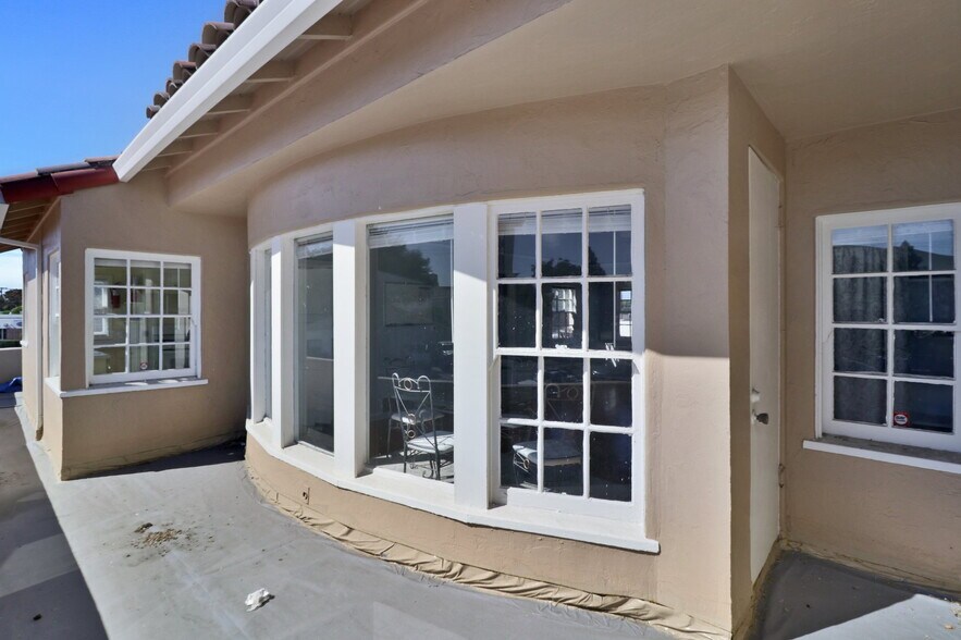 More Photos Of 2600 Macdonald Ave, Richmond Office Residential For Sale