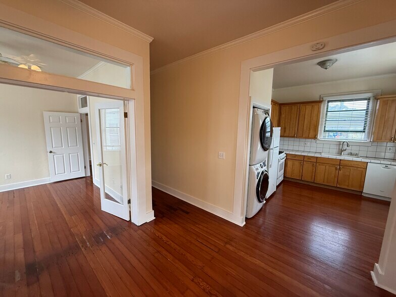More Photos Of 572 21st St, San Diego Apartments For Sale