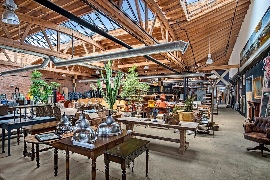 More Photos Of 1750 N Springfield Ave, Chicago Warehouse For Lease