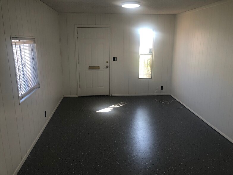 More Photos Of 4132 N 12th St, Phoenix Office For Lease