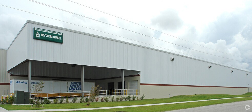 More Photos Of 5115 W Clifton Ave, Tampa Warehouse For Sale