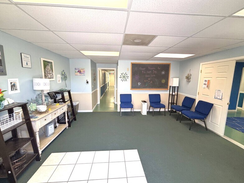 More Photos Of 120 Ponderosa Dr, Christiansburg Medical For Lease