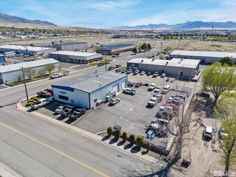 More Photos Of 810 W 6th St, Winnemucca Flex For Sale