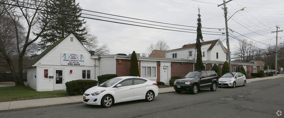 More Photos Of 2539 Middle Country Rd, Centereach Office For Lease