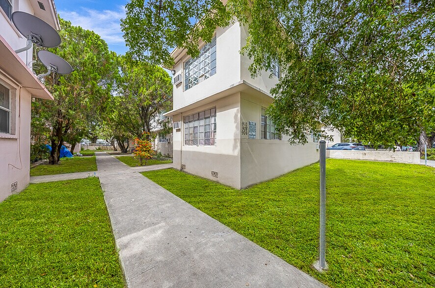 More Photos Of 931 SW 3rd St, Miami Apartments For Sale