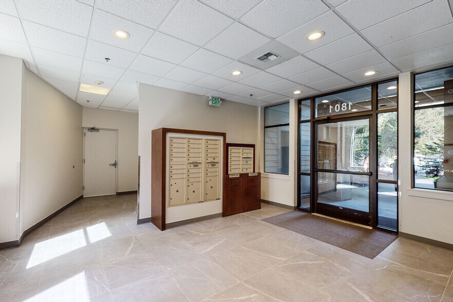 More Photos Of 1801 W Bay Dr, Olympia Office Residential For Lease
