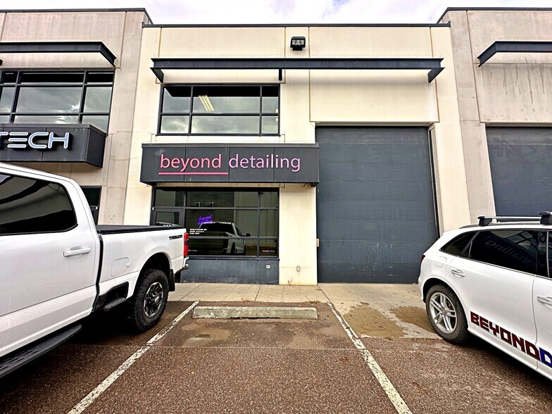 More Photos Of 400 Mackenzie Blvd, Fort McMurray Flex For Sale