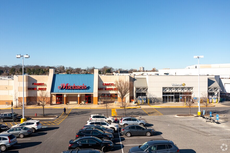 More Photos Of 1238 Putty Hill Ave, Towson General Retail For Lease