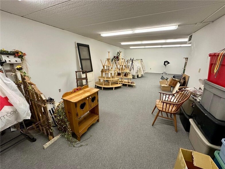 More Photos Of 605 1st St, Princeton Storefront For Sale