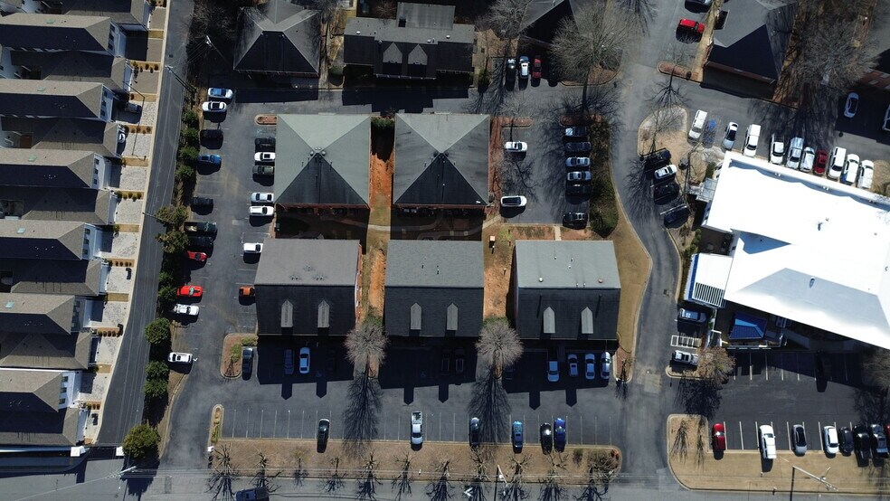 More Photos Of 2440 Sandy Plains Rd, Marietta Office For Sale